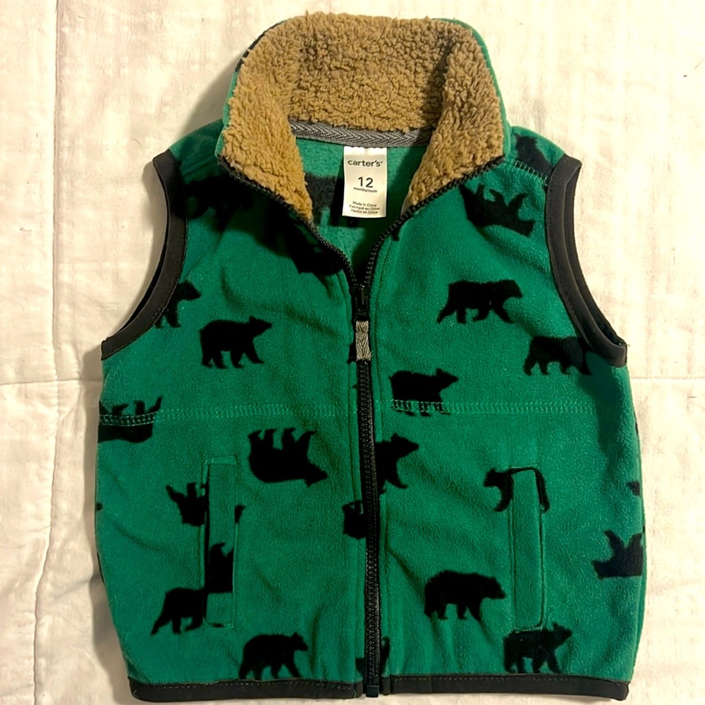 Carters Vest size 12 months green zips up with print super cute